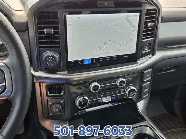 Used 2025 White Ford Lariat image 19