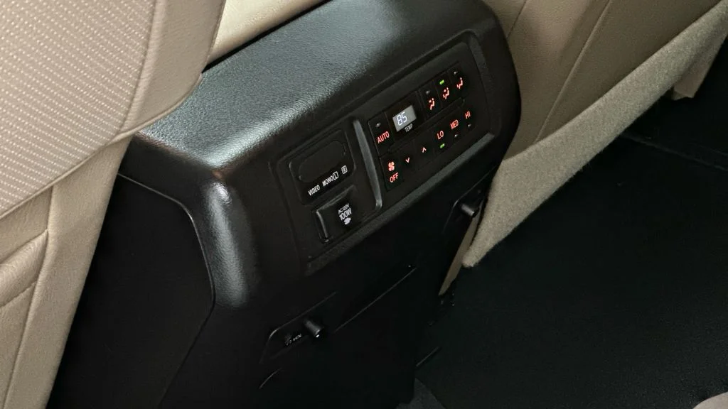 Used 2020 White Toyota Platinum image 20