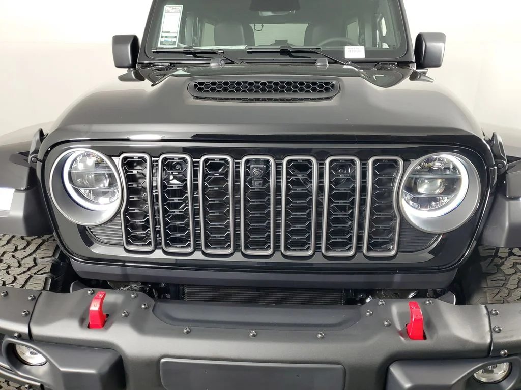 New 2026 Black Clear-Coat Exterior Paint Jeep Rubicon X image 10