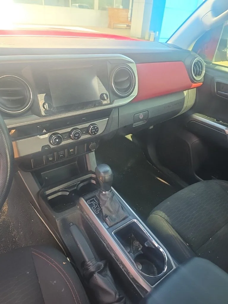 Used 2017 Red Toyota SR5 image 6