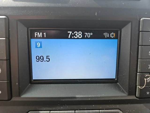 Used 2018 White Ford XL image 19