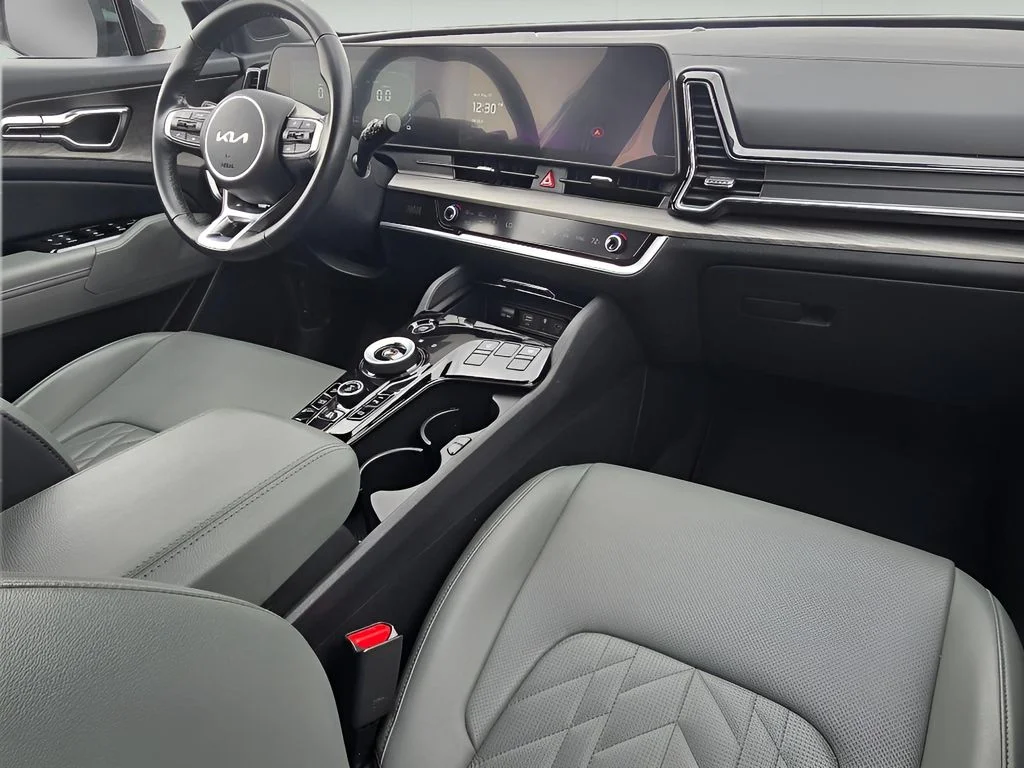 Used 2023 Fusion Black Kia X-Line image 21
