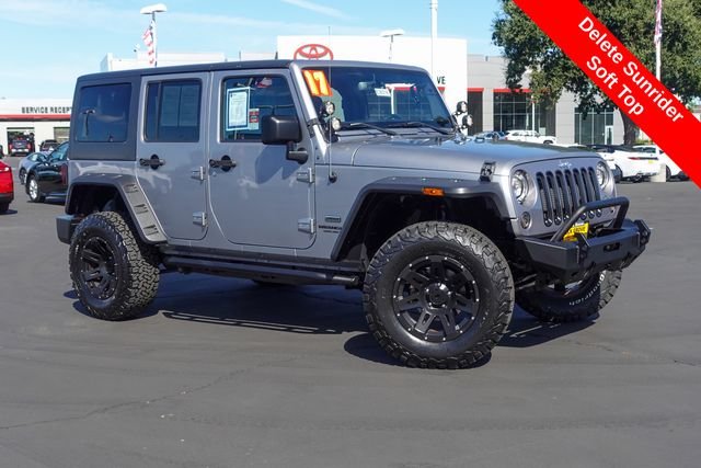 Used 2017 Silver Jeep Unlimited Sport image 7