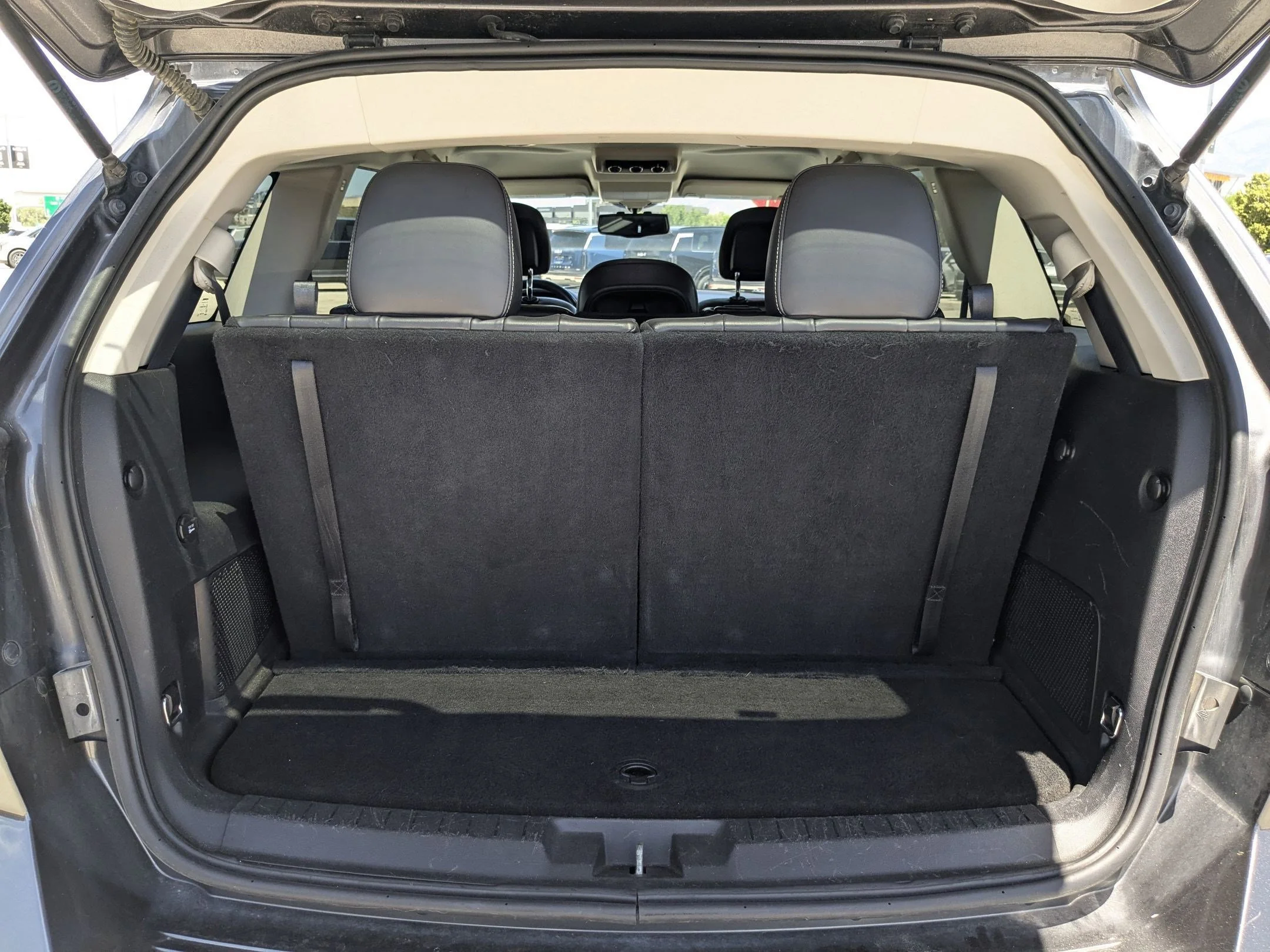 Used 2017 Granite Pearlcoat Dodge Crossroad Plus image 29
