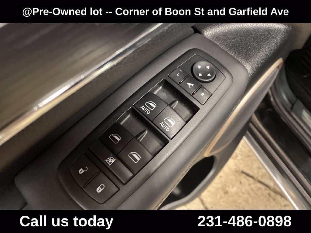 Used 2014 Black Jeep Summit image 18
