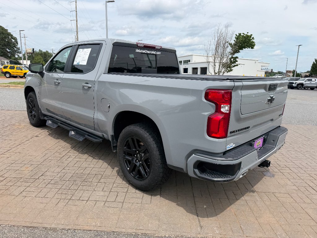 Used 2024 Slate Gray Metallic Chevrolet RST image 5