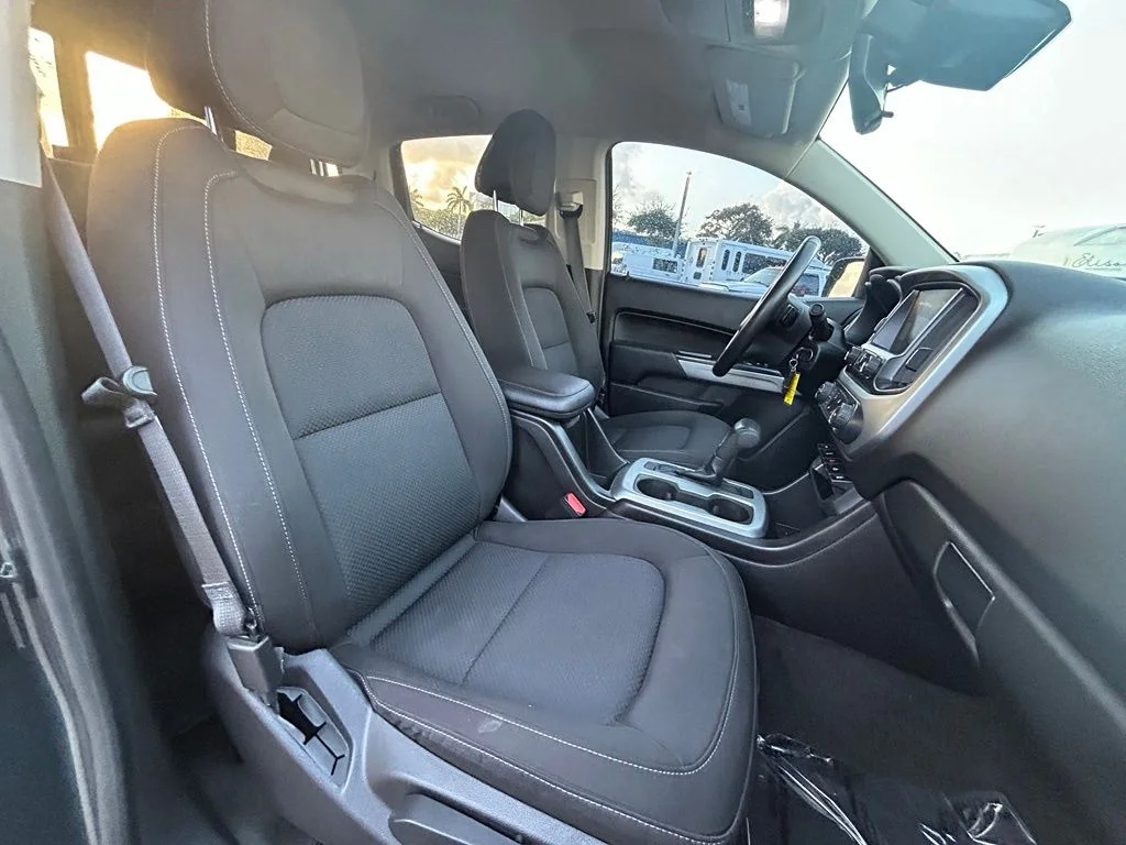 Used 2018 Graphite Metallic Chevrolet LT image 26