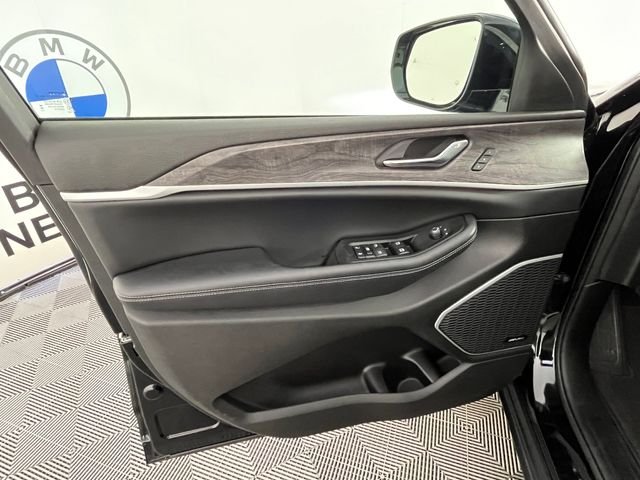 Used 2024 Black Jeep 4xe image 27
