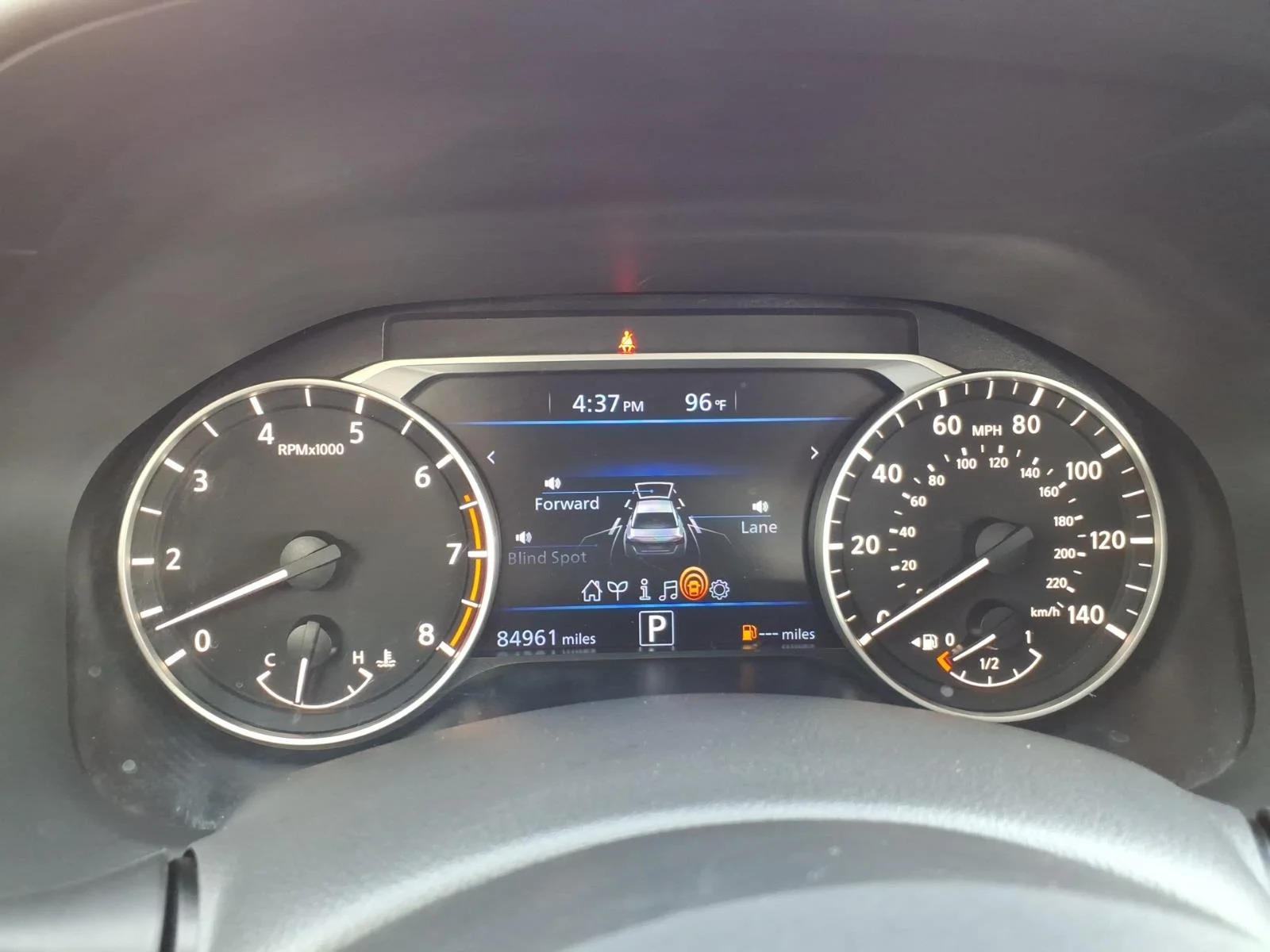 Used 2022 Super Black Nissan 2.5 SR image 19
