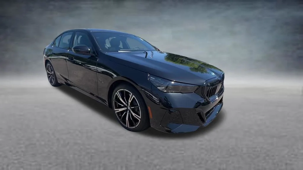 New 2027 Black BMW 550e xDrive image 14