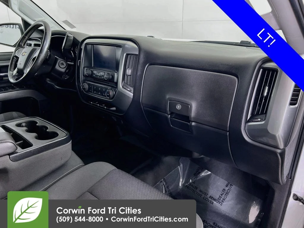 Used 2016 White Chevrolet LT image 26