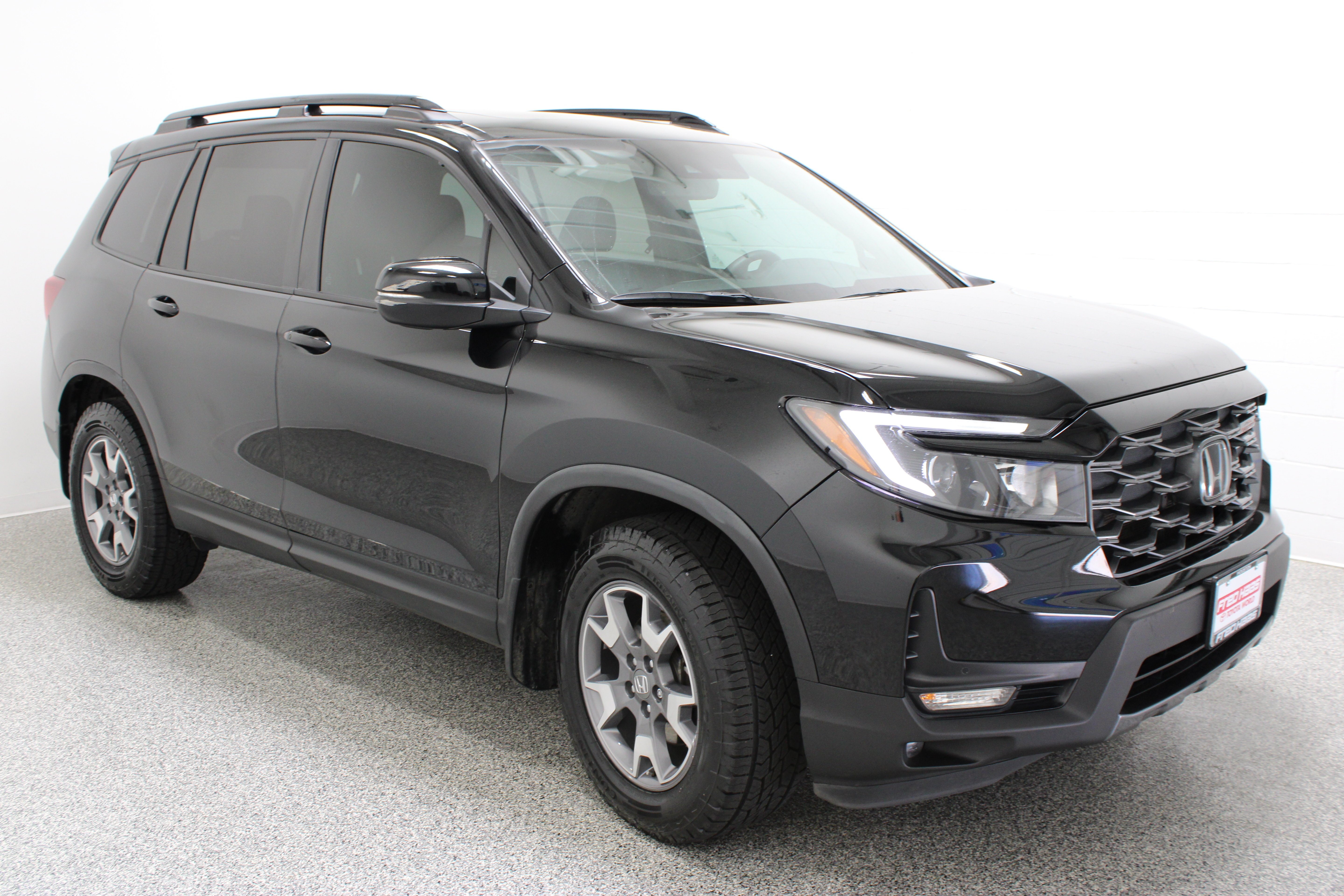Used 2022 Black Honda TrailSport 3.5L image 4