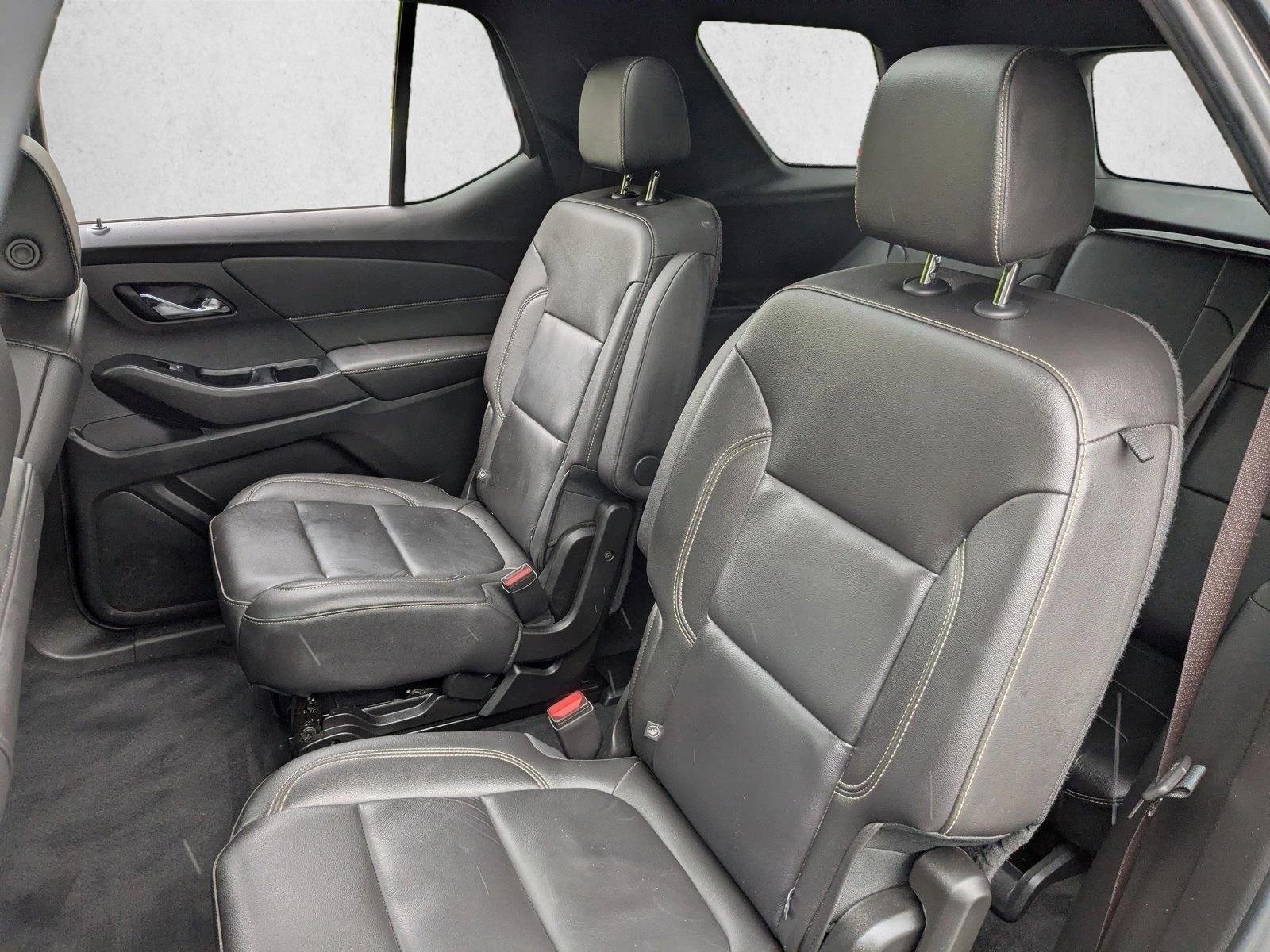 Used 2023 Mosaic Black Metallic Chevrolet LT Leather image 19
