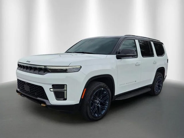 New 2026 Bright White Clear-Coat Exterior Paint Jeep 85th Anniversary Edition image 2