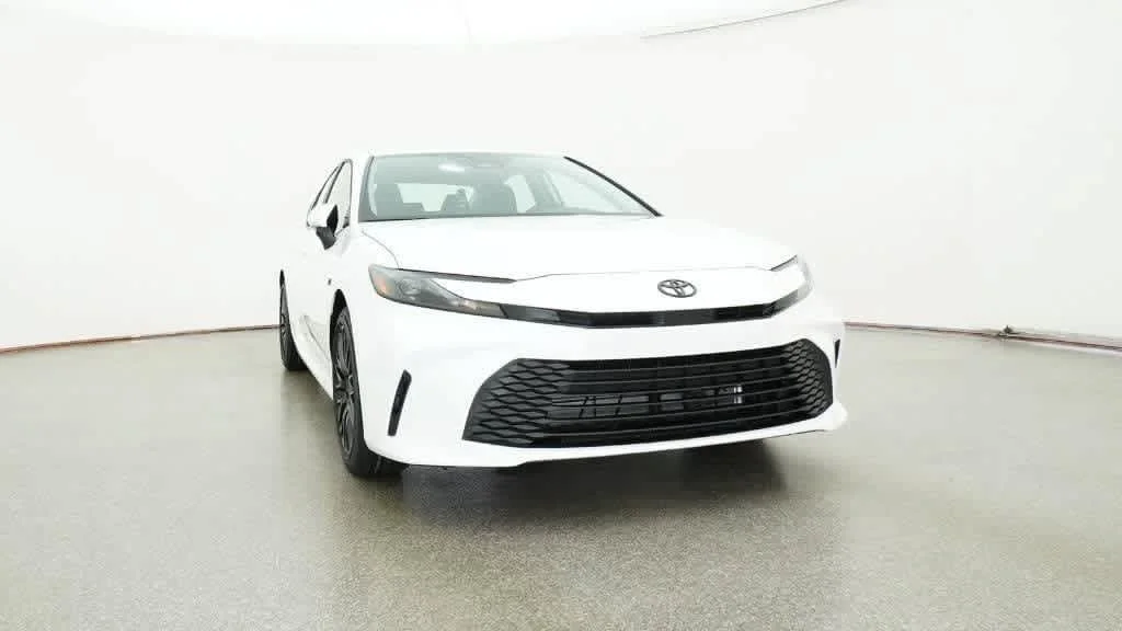 New 2026 Ice Cap Toyota LE image 30