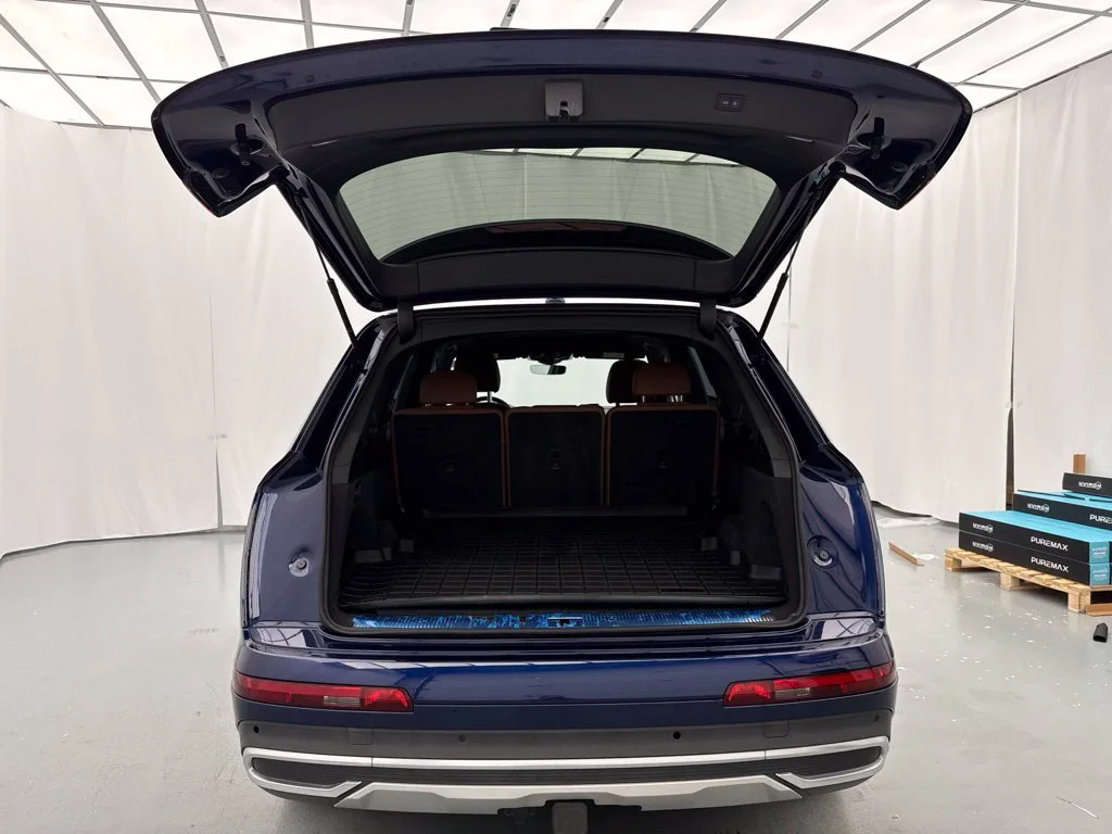 2021 Audi Q7 55 PREMIUM SUV Slide 9
