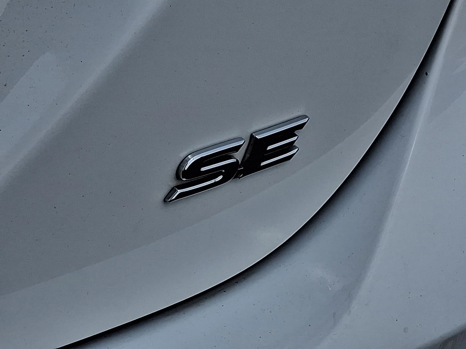 Used 2021 White Toyota SE image 29