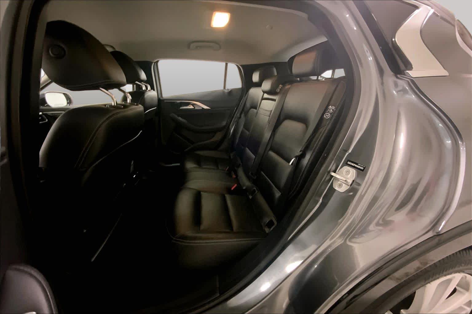 Used 2017 Graphite Shadow INFINITI Luxury image 20
