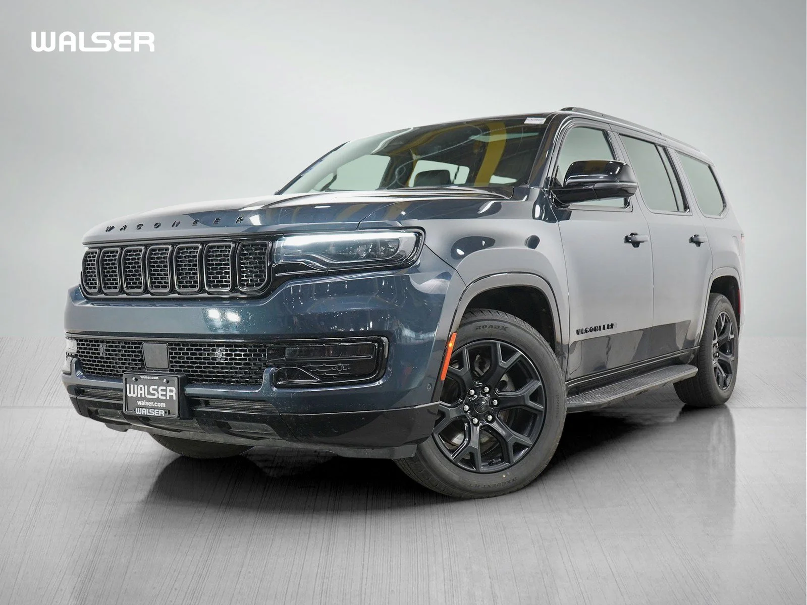 2024 Jeep Wagoneer Series II Carbide's photo