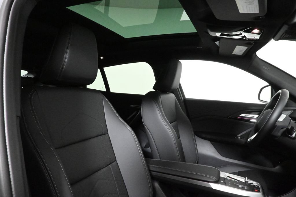 2025 BMW X2 28i - Photo 35