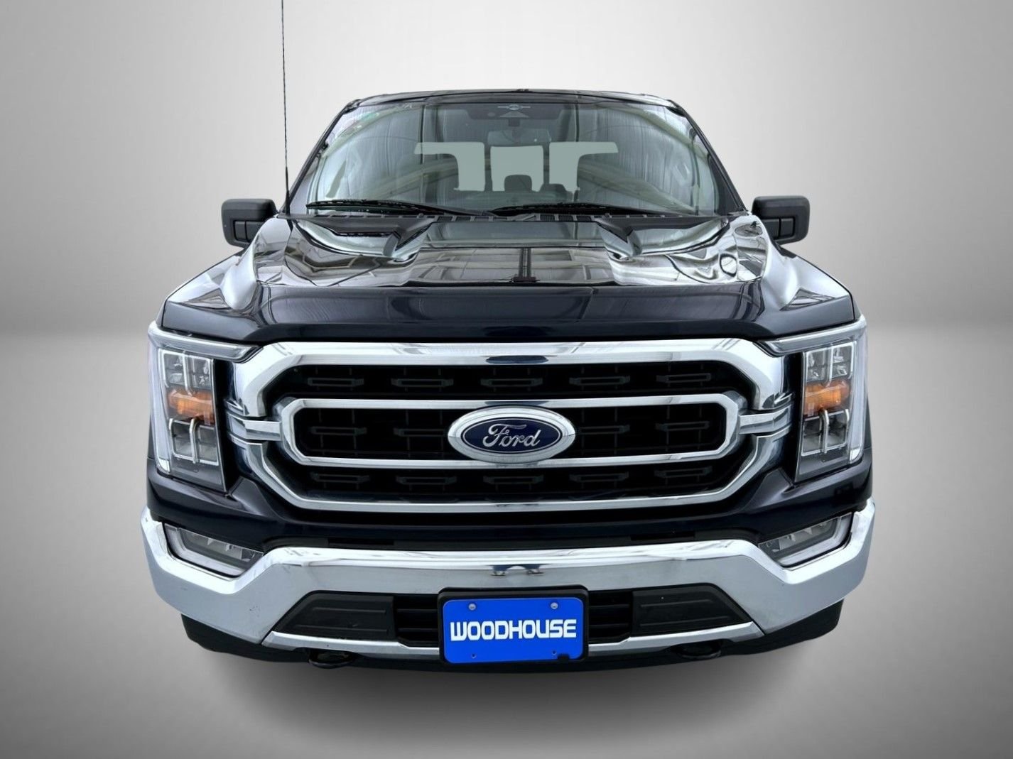 Used 2023 Blue Ford XLT image 2