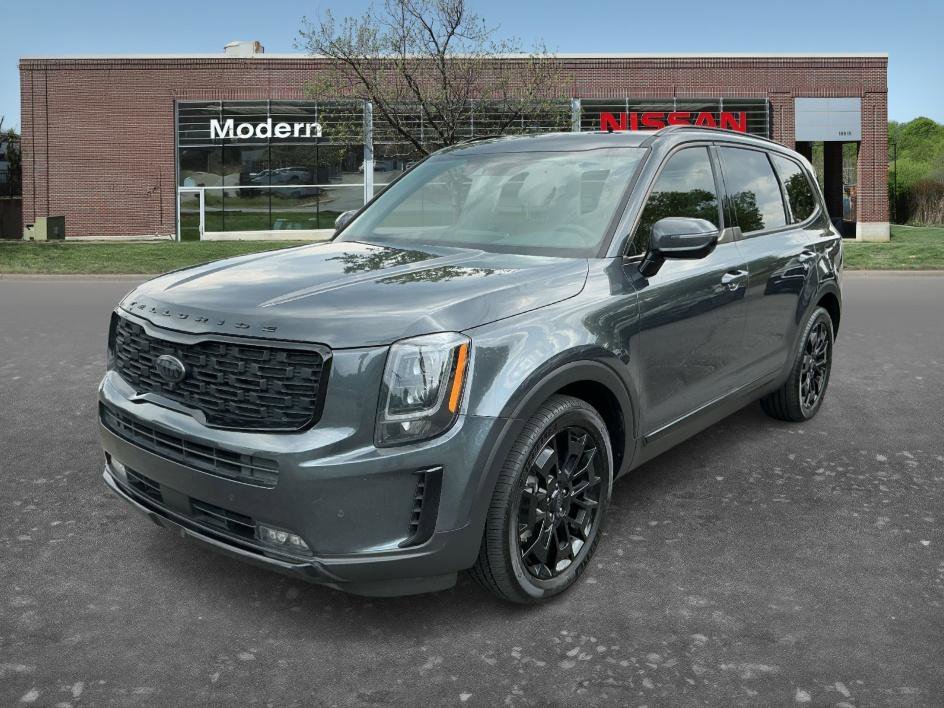 Used 2021 Gravity Grey Kia SX image 1