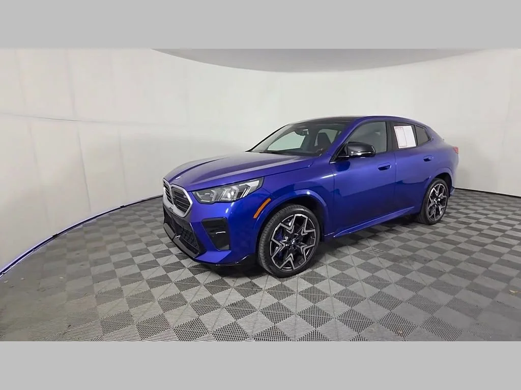 Used 2025 Blue Metallic BMW M35i image 52