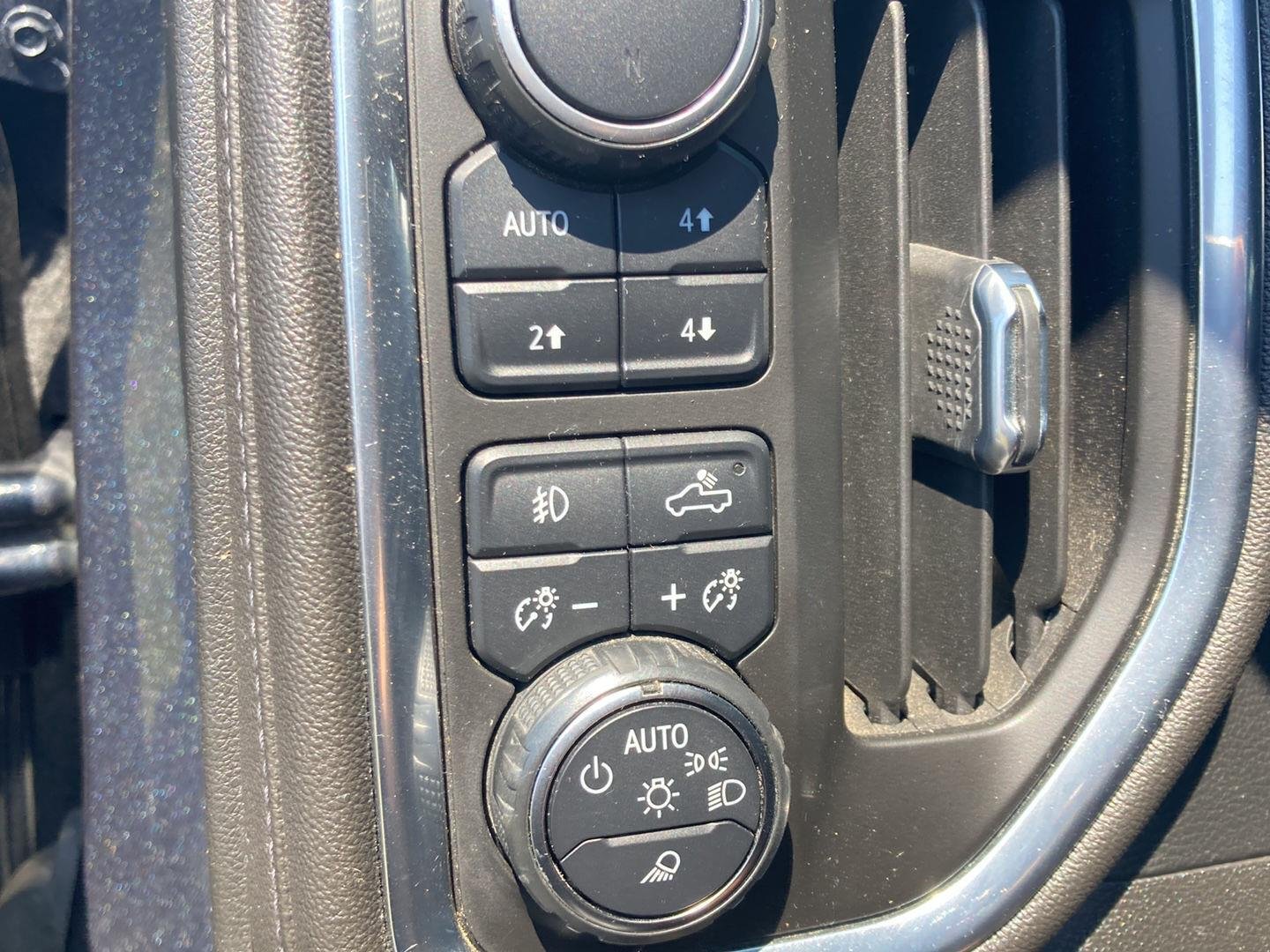Used 2022 Shadow Gray Metallic Chevrolet RST image 15