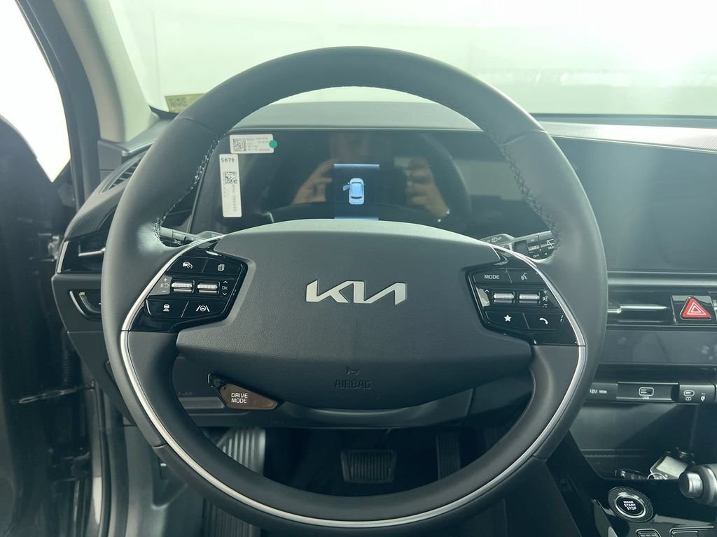 New 2026 Interstellar Gray Kia SX image 17