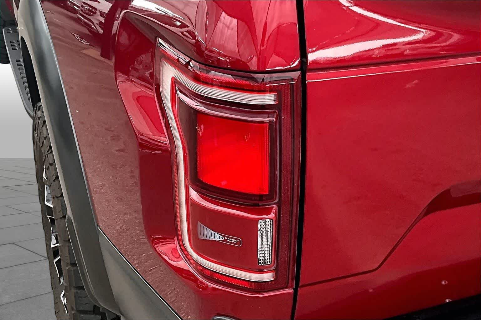 Used 2018 Ruby Red Metallic Tinted Clearcoat Ford Raptor image 30