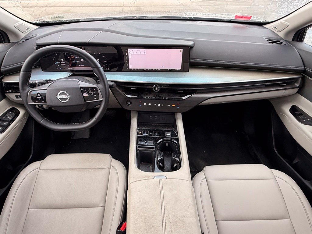 Used 2025 Gold Nissan SL image 13