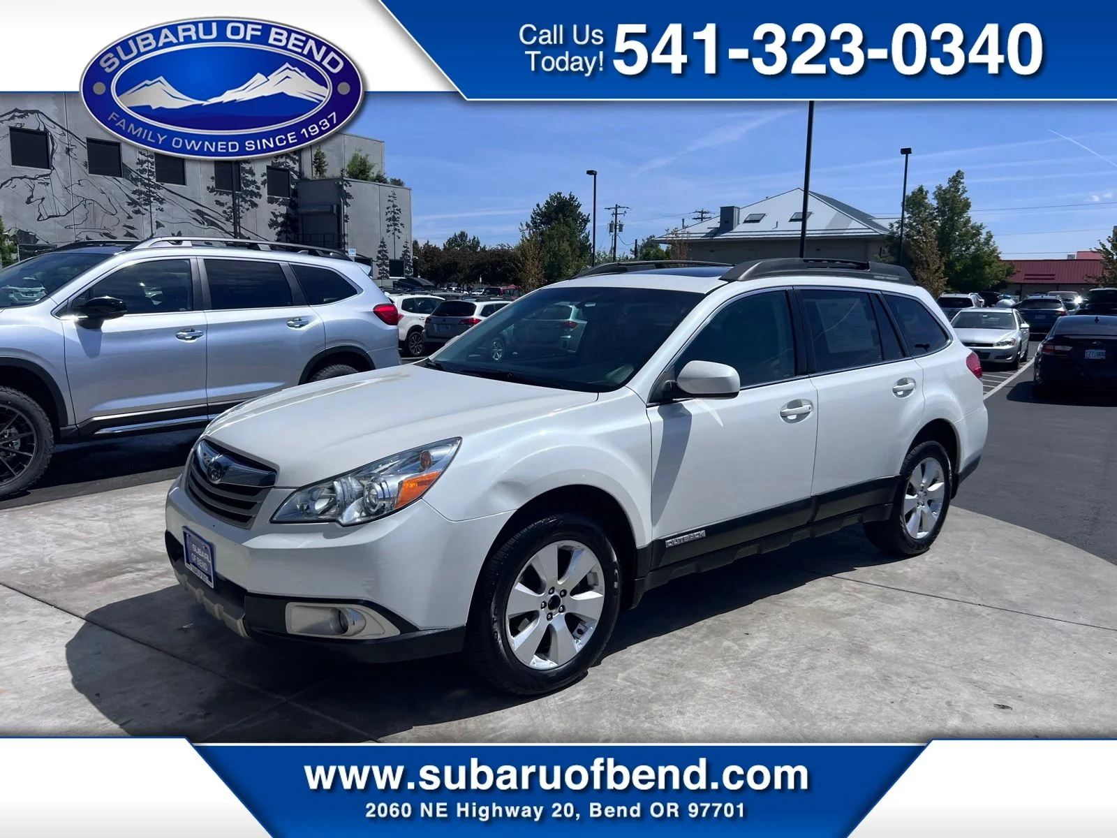 2011 Subaru Outback's photo