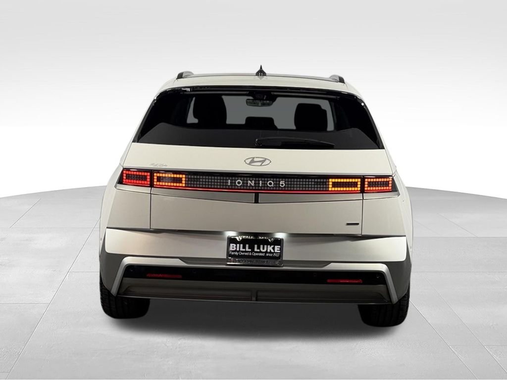 Used 2025 White Hyundai Limited image 9