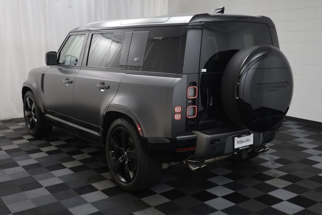 Used 2023 Gray Land Rover Carpathian Edition image 16