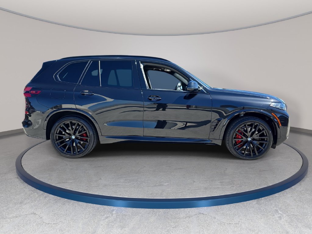 Used 2025 Black BMW sDrive40i image 5