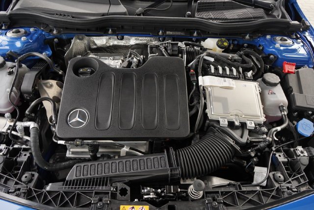 New 2027 Sky Blue Metallic Mercedes-Benz CLA 220 image 29