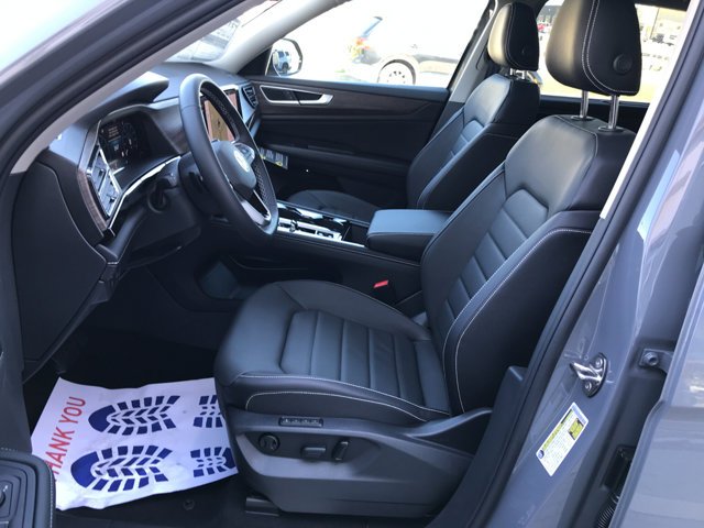 New 2026 Pure Gray Volkswagen 2.0T SEL image 25