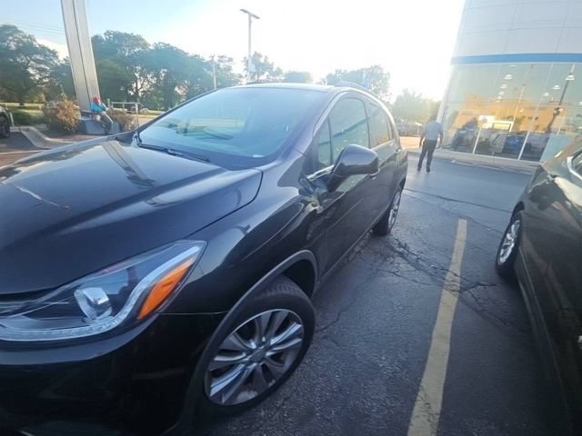 Used 2020 Black Chevrolet Premier image 1