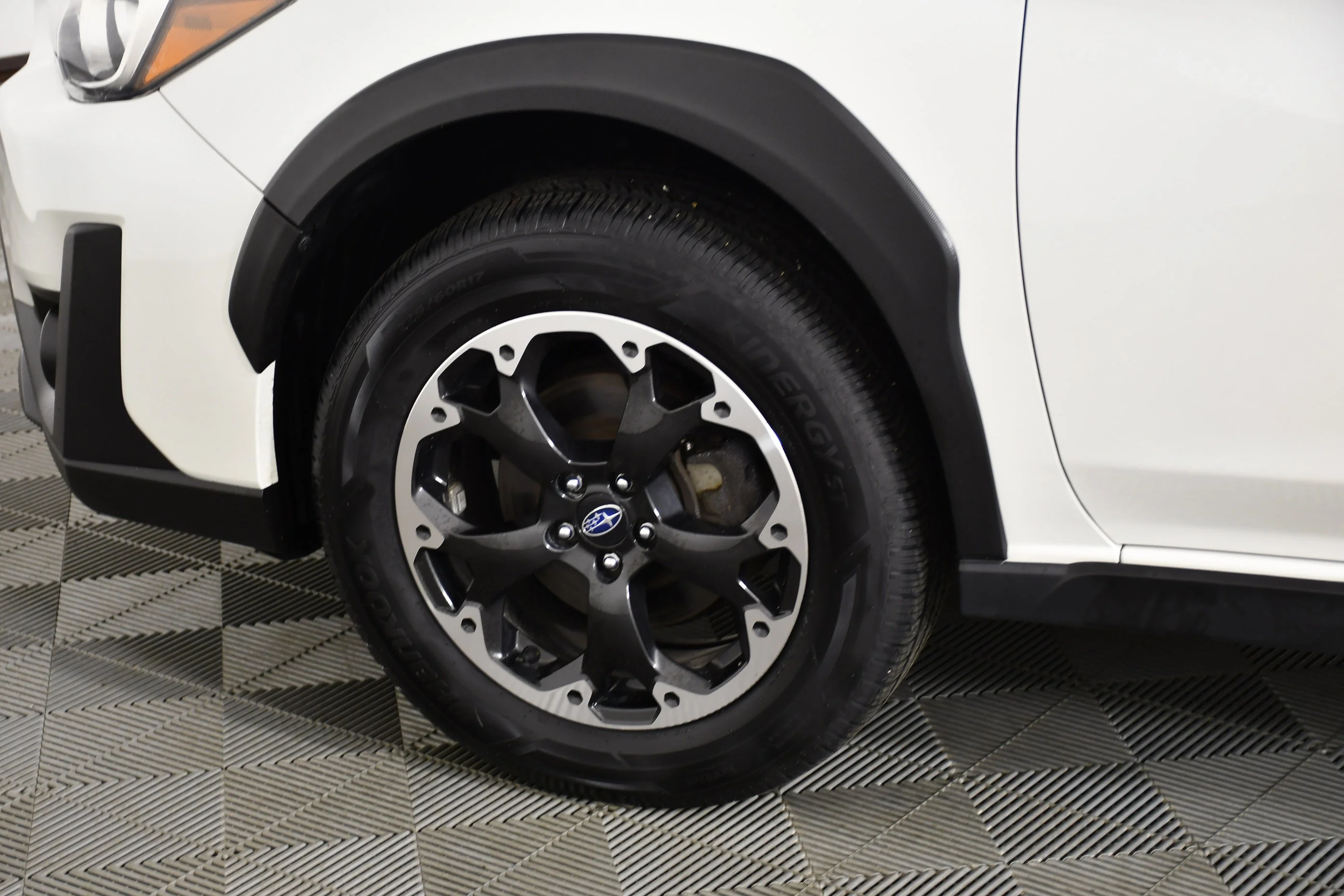 Used 2022 Crystal White Pearl Subaru Premium image 52