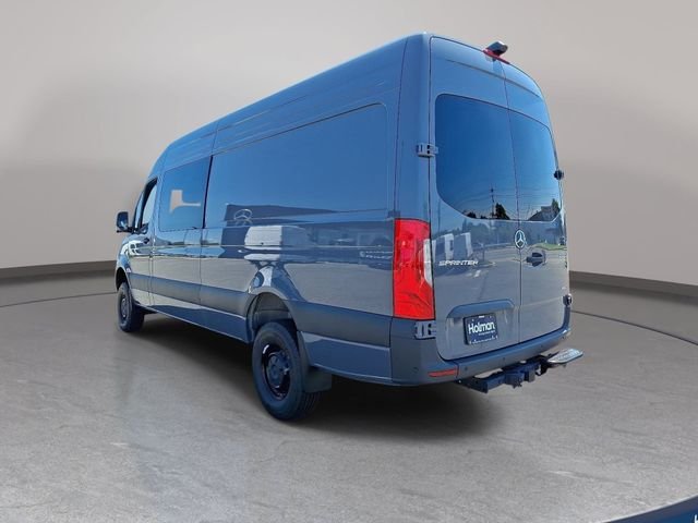 New 2026 Graphite Gray Mercedes-Benz Cargo 170 WB image 7