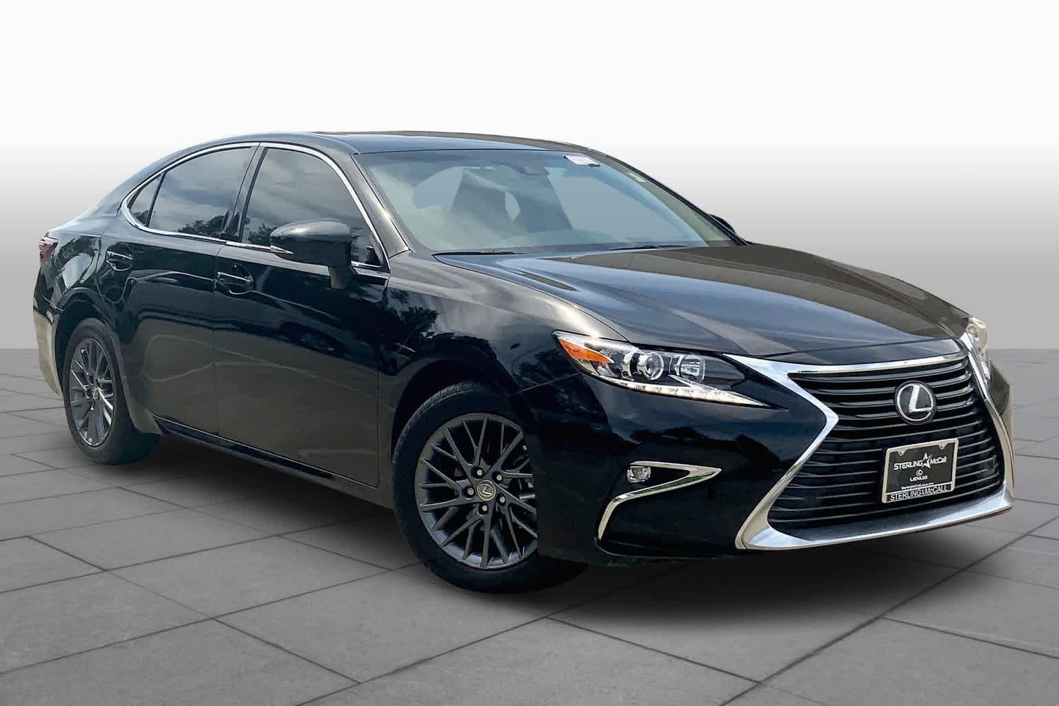 Used 2018 Obsidian Lexus  image 2