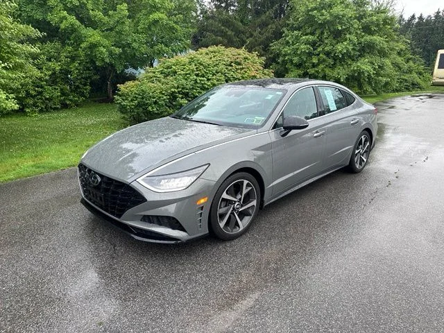 Used 2022 Gray Hyundai SEL Plus image 7