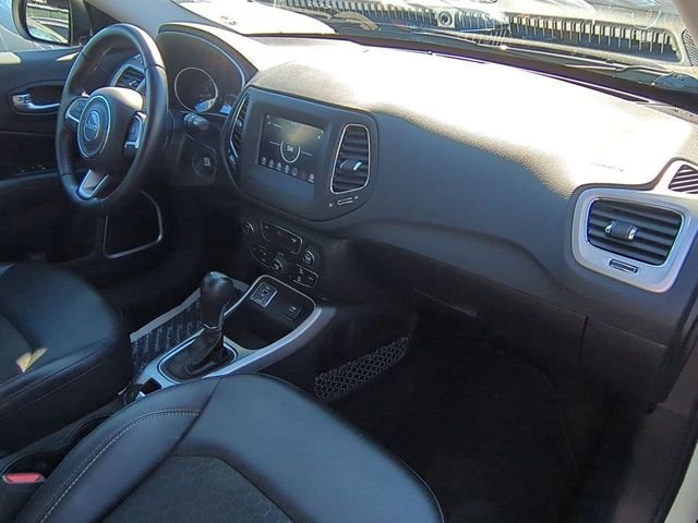 Used 2019 White Clearcoat Jeep Latitude image 27