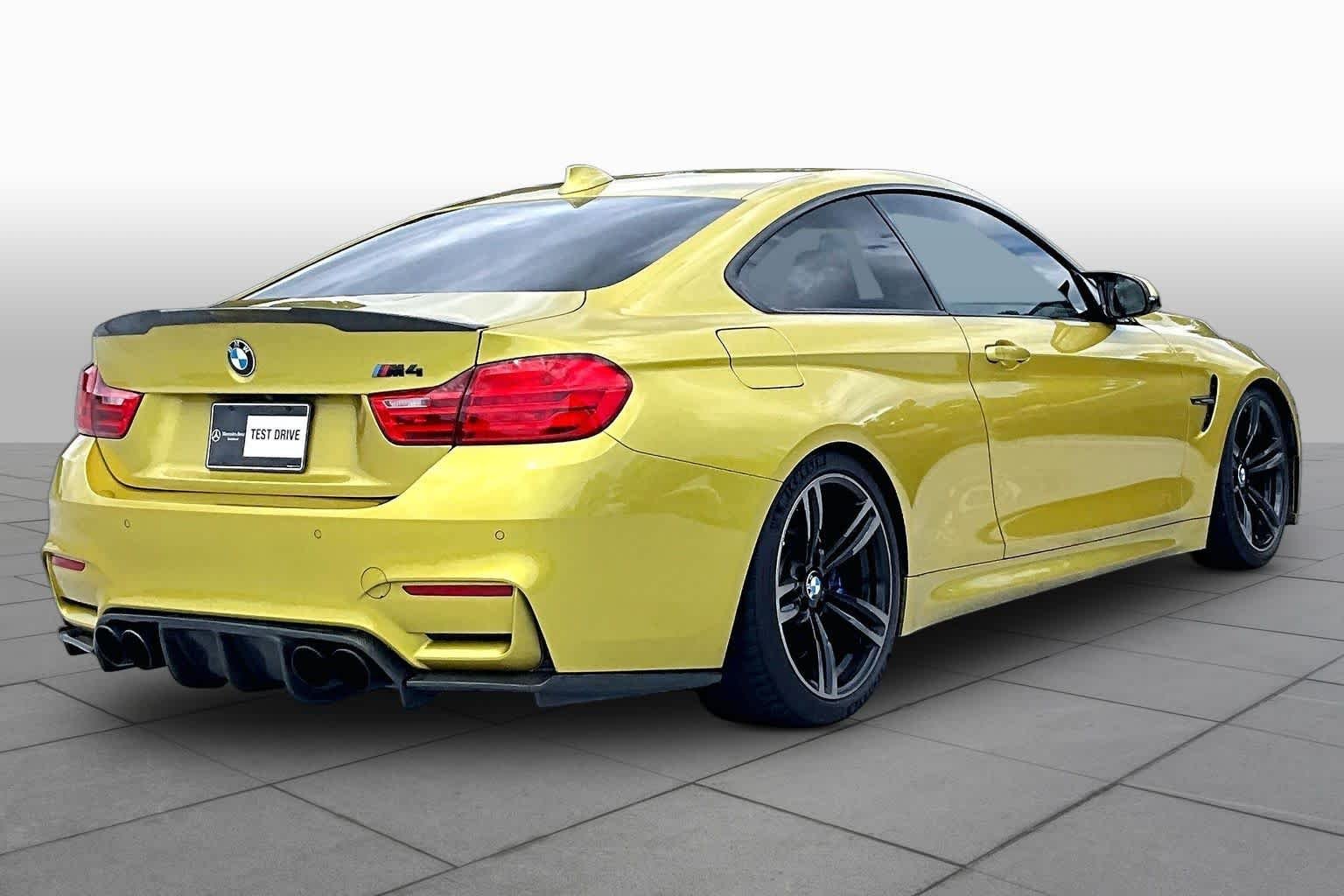 Used 2015 Austin Yellow Metallic BMW  image 12