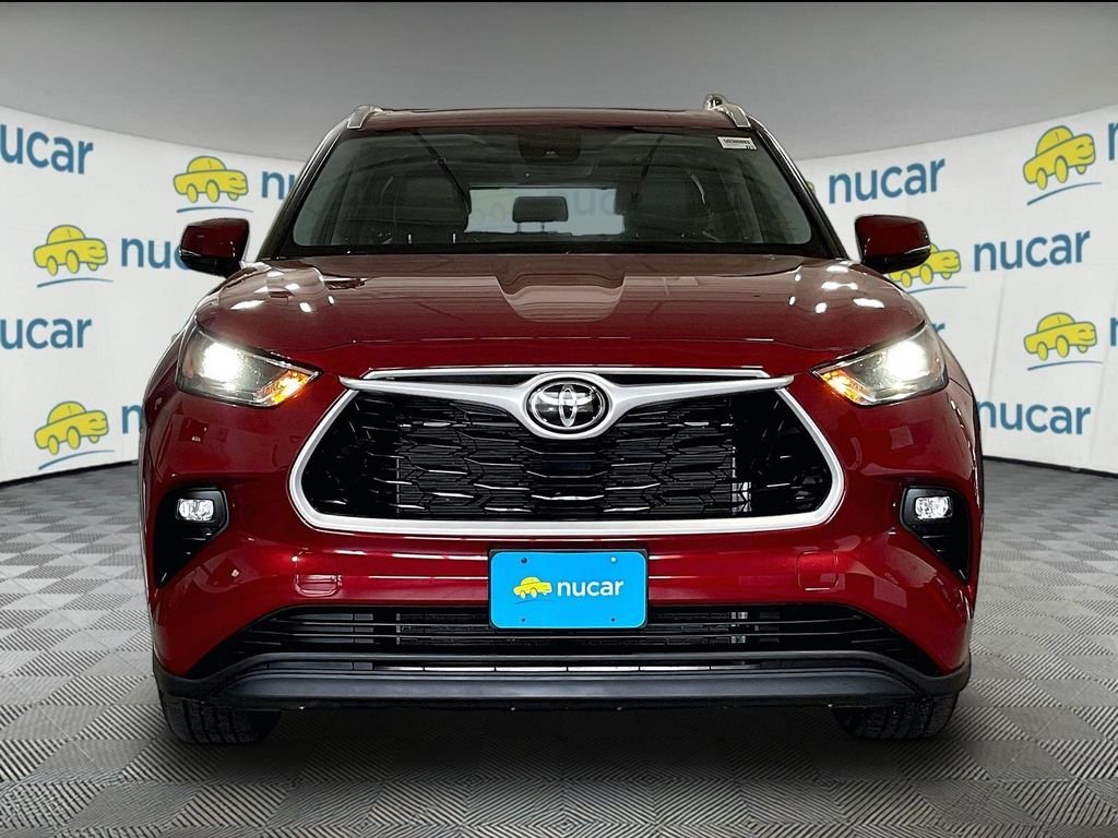 Used 2022 Red Toyota XLE image 2