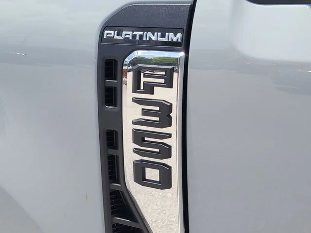 New 2026 Avalanche Ford Platinum image 9