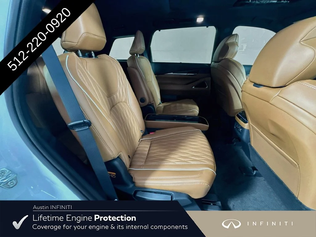 New 2027 White INFINITI Autograph image 37