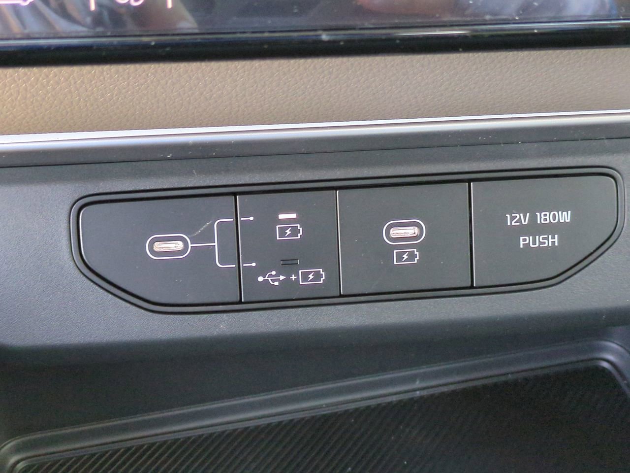 New 2026 Snow White Pearl Kia LXS image 26