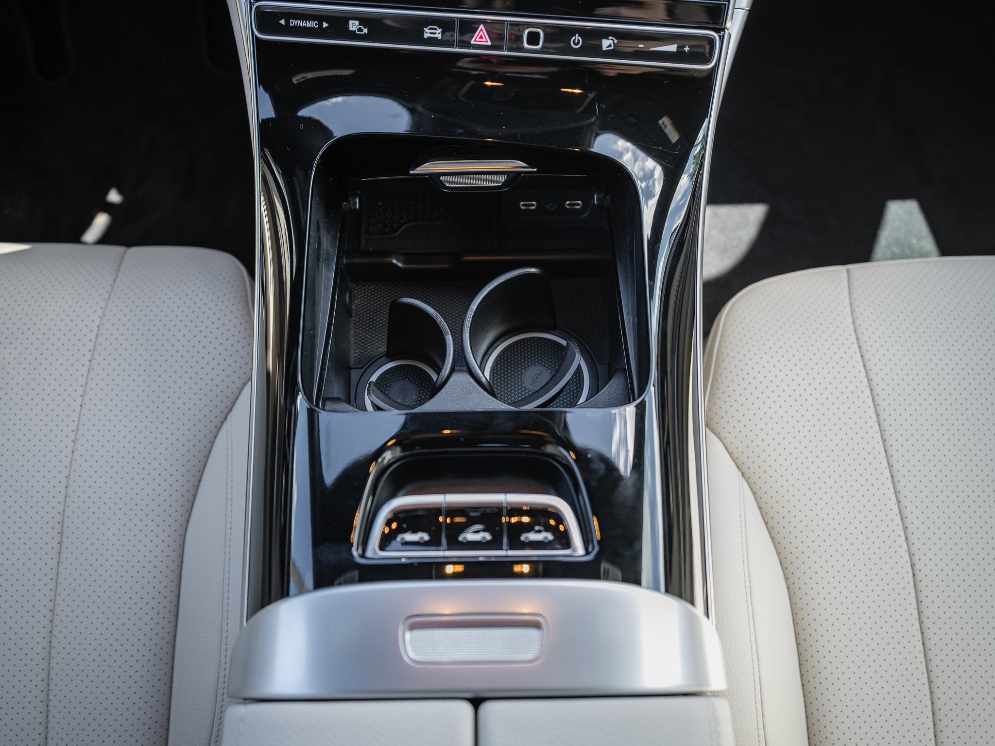 Used 2026  Mercedes-Benz  image 23