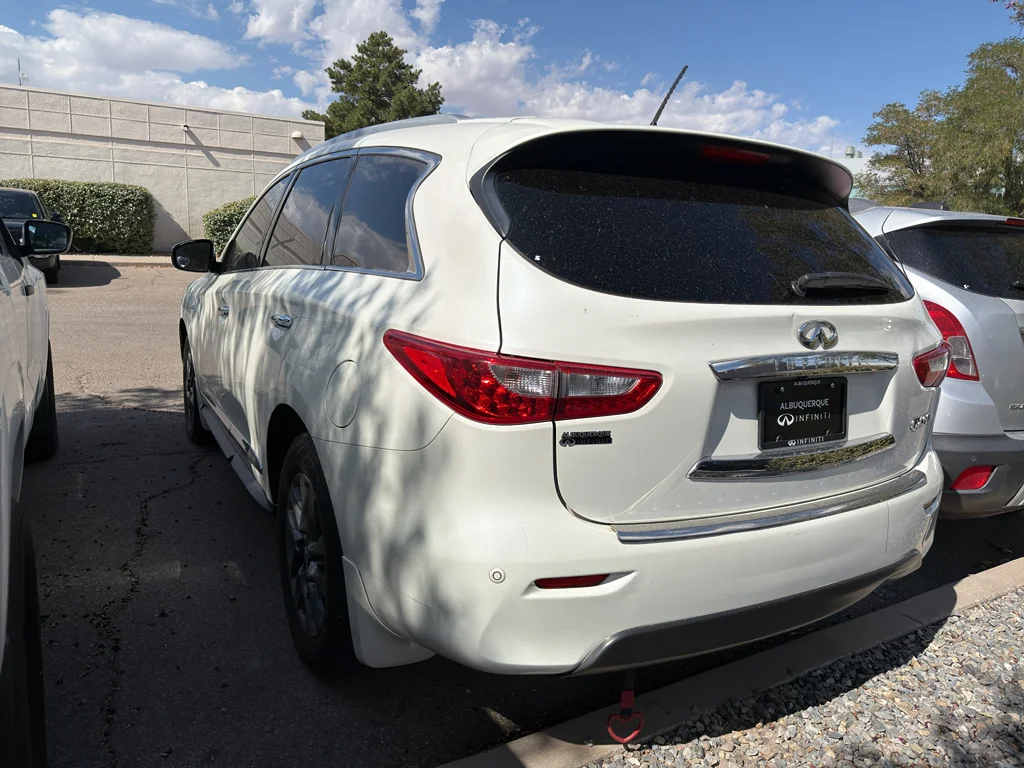 Used 2015 Majestic White INFINITI Base image 6